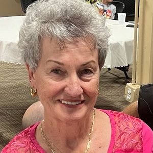 Meet your Posher, Carolyn